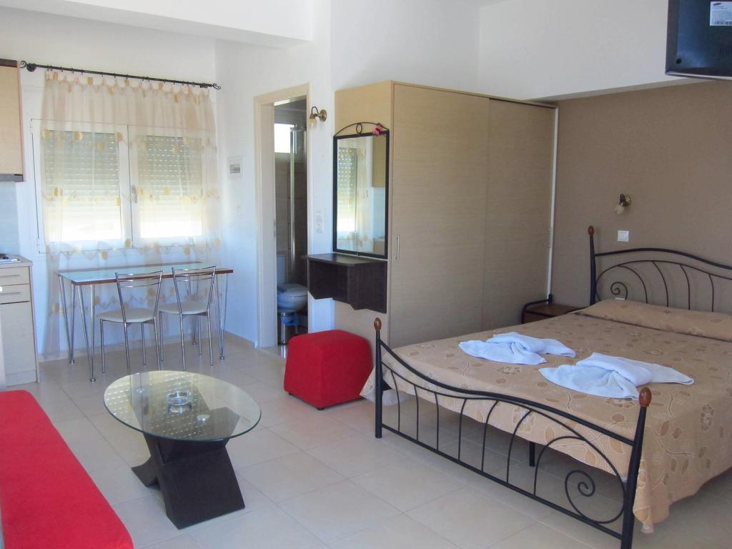 Baladinos Apartments Gerani  Zewnętrze zdjęcie