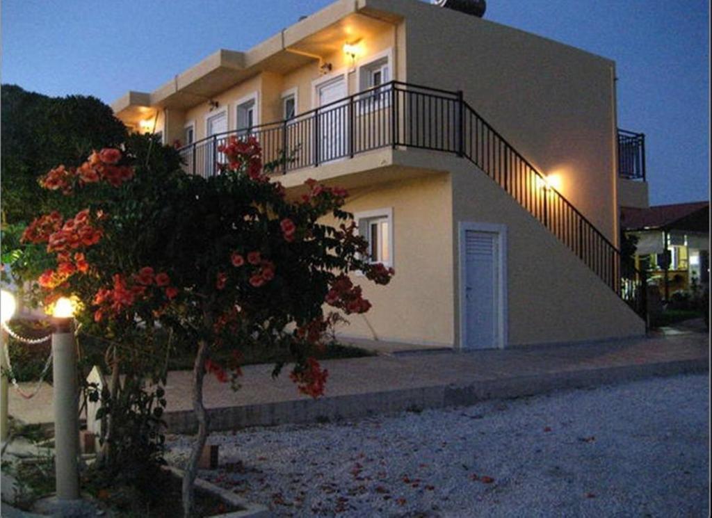 Baladinos Apartments Gerani  Zewnętrze zdjęcie