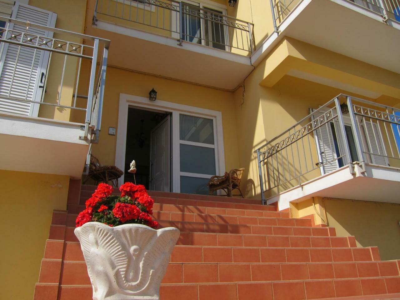 Baladinos Apartments Gerani  Zewnętrze zdjęcie